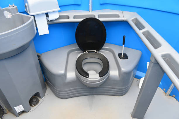 Best Portable restroom trailer rental  in Newaygo, MI